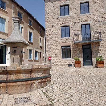 Готель La Batisse Du Velay Saint-Didier-en-Velay Екстер'єр фото